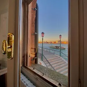 https://al-ponte-lungo-giudecca.hotelslidodijesolo.com